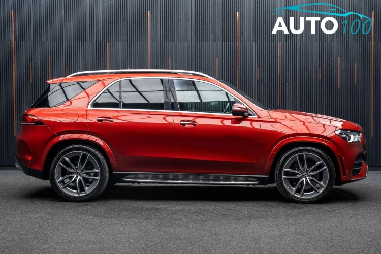 Vehicle Image 11
