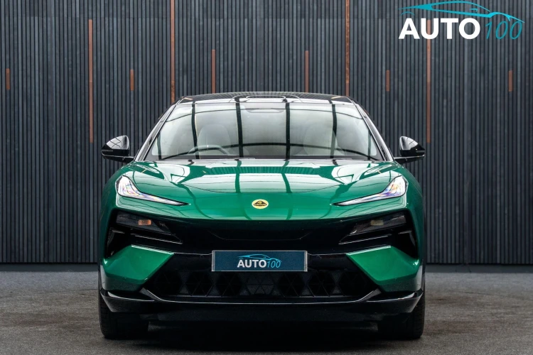Vehicle Image 11