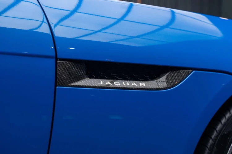Vehicle Image 35