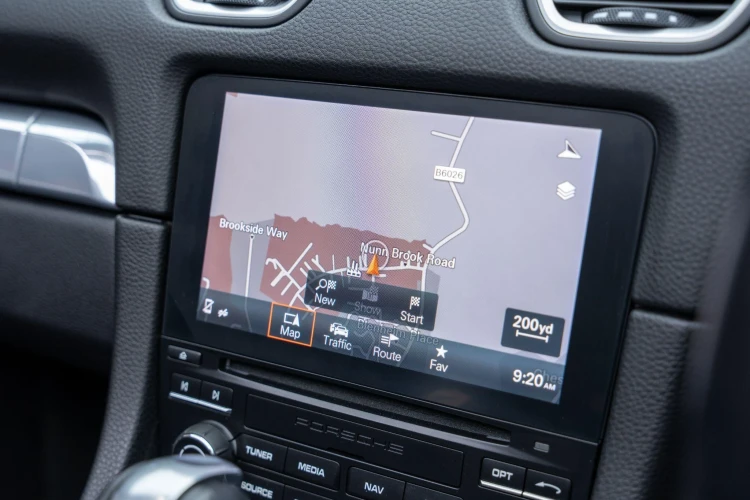 Vehicle Image 6