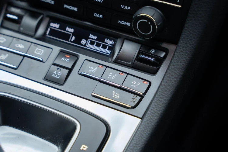 Vehicle Image 20