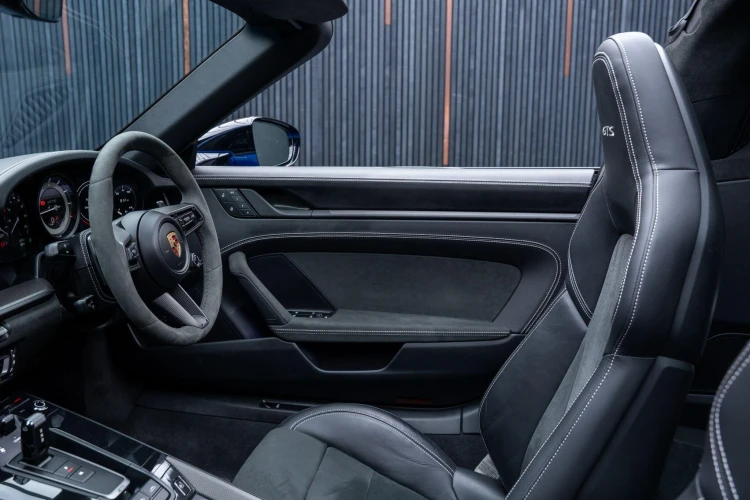 Vehicle Image 39