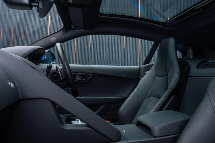 Vehicle Image 40