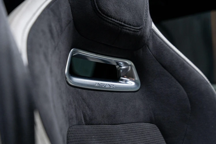 Vehicle Image 22