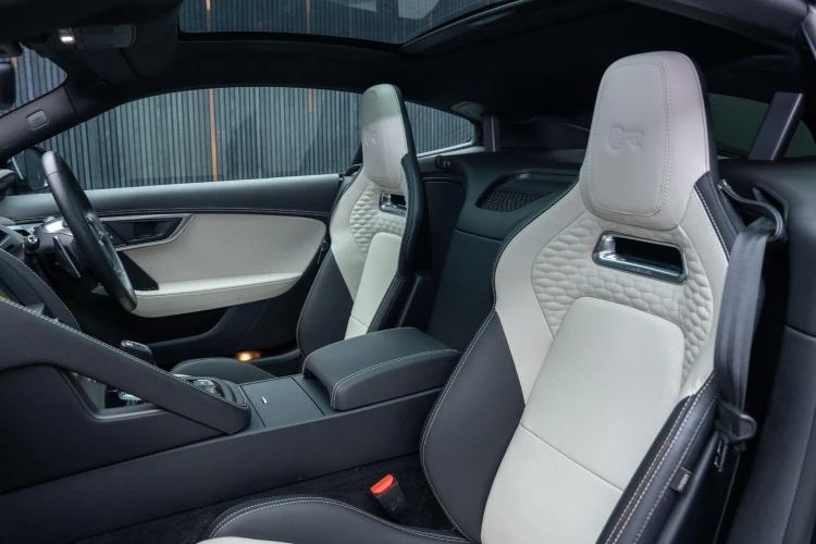Vehicle Image 40