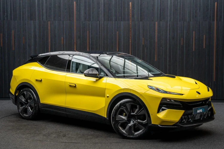 Vehicle Image 5