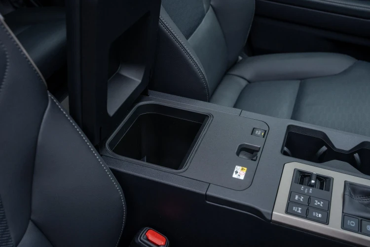 Vehicle Image 33