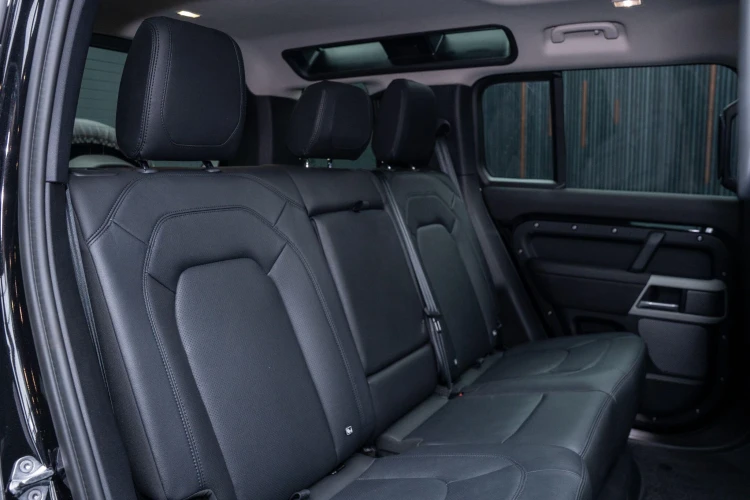 Vehicle Image 14