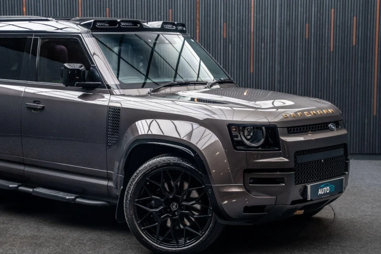 Vehicle Image 9