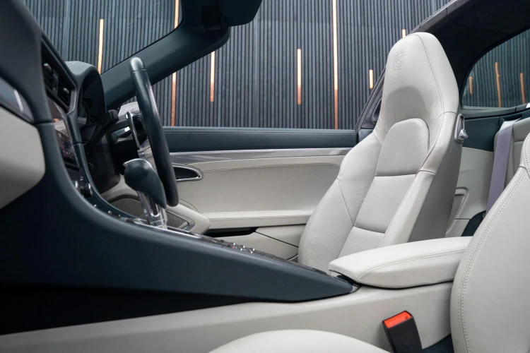 Vehicle Image 40