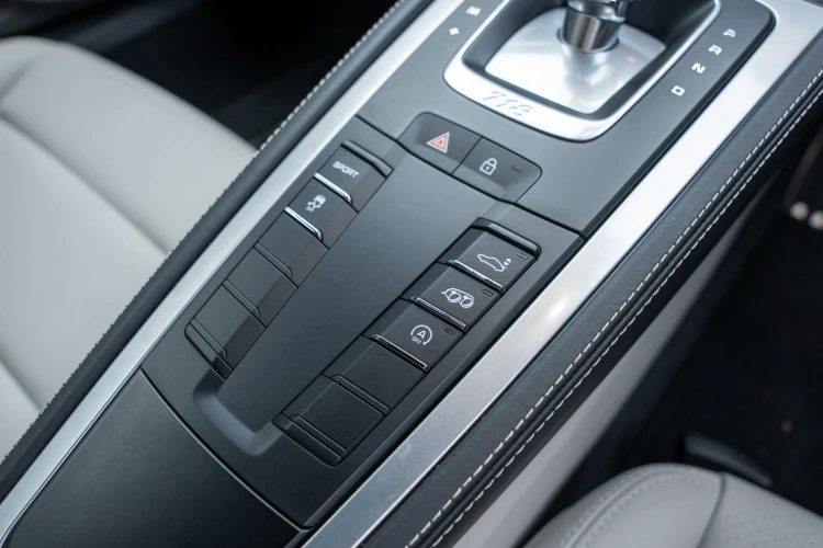 Vehicle Image 20