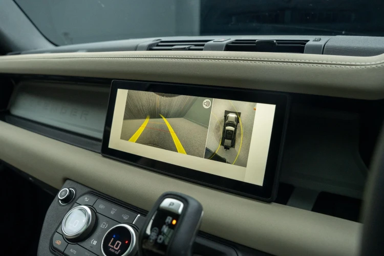 Vehicle Image 8