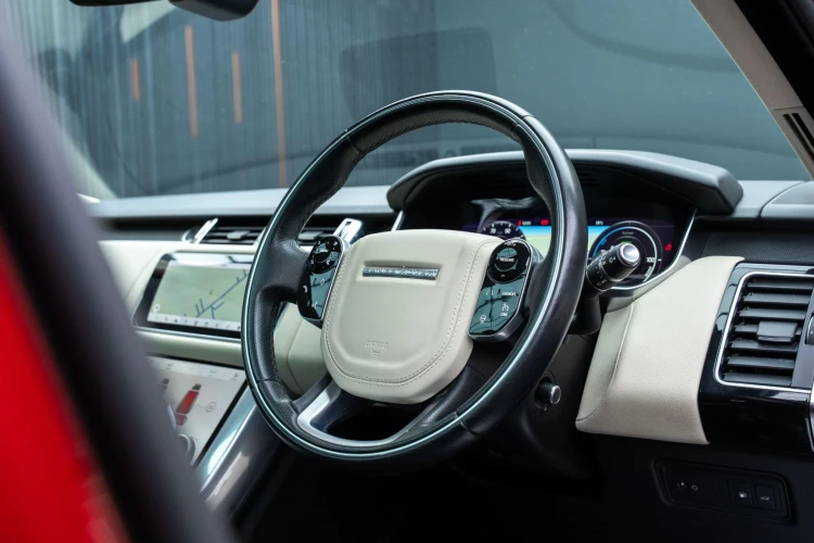 Vehicle Image 30