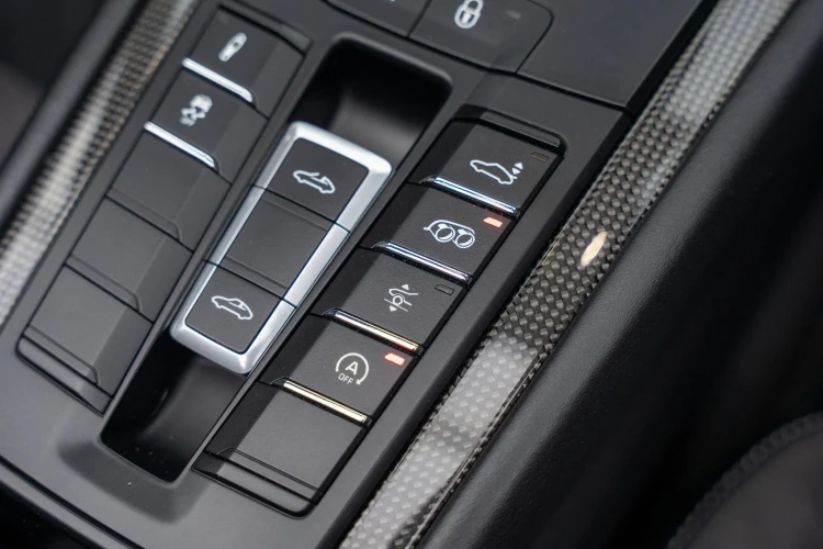 Vehicle Image 33