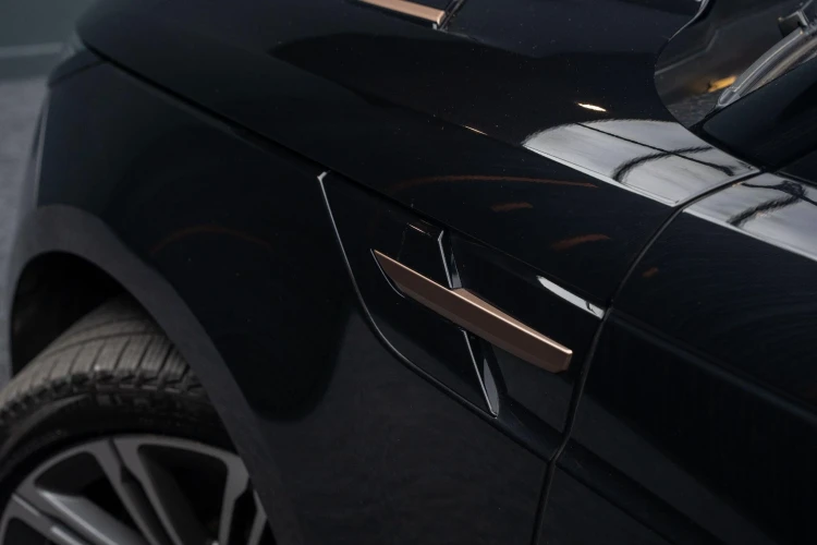 Vehicle Image 33
