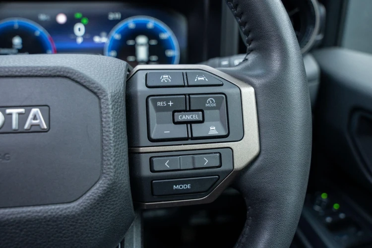Vehicle Image 40