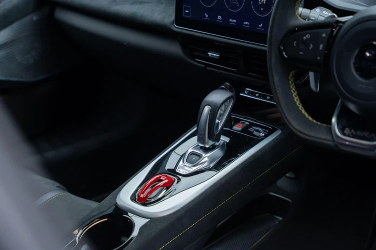 Vehicle Image 35