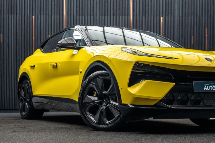 Vehicle Image 7