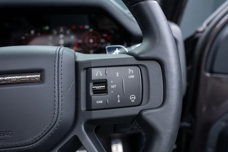 Vehicle Image 35