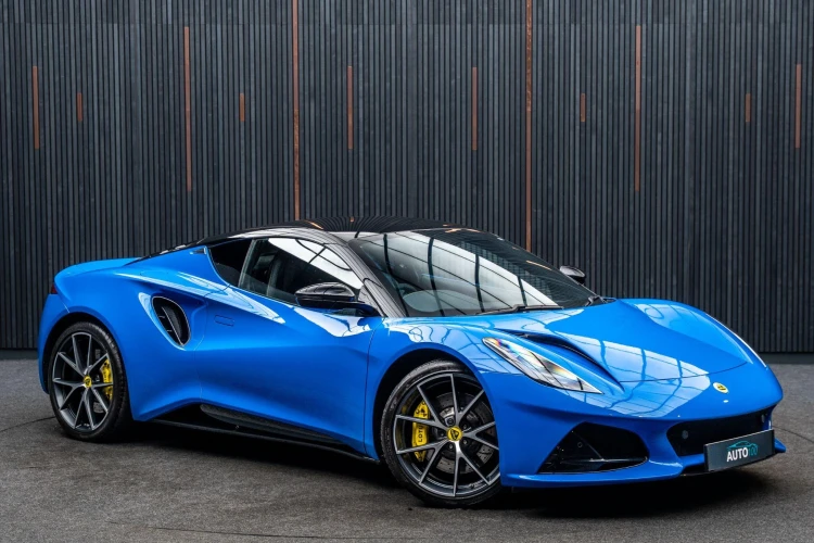 Vehicle Image 5