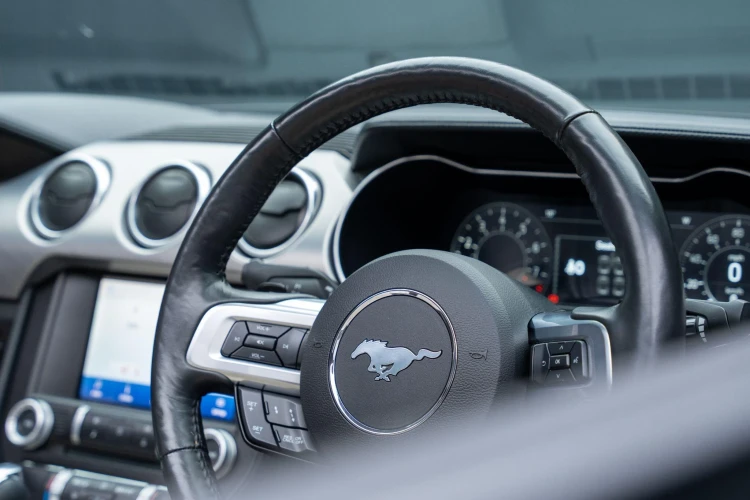 Vehicle Image 37