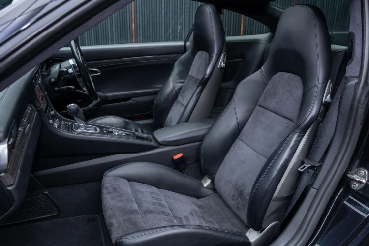 Vehicle Image 36