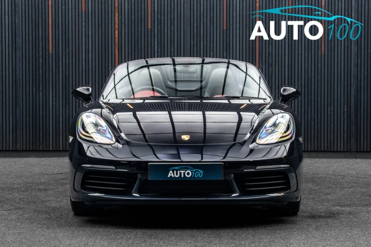 Vehicle Image 11