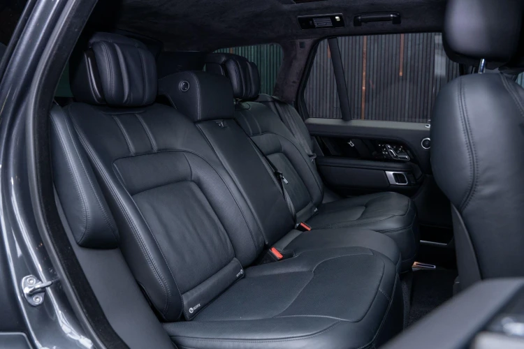 Vehicle Image 14