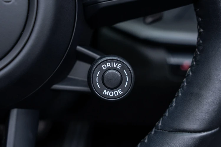 Vehicle Image 35