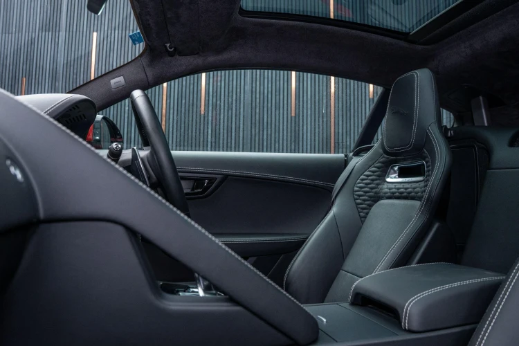 Vehicle Image 37