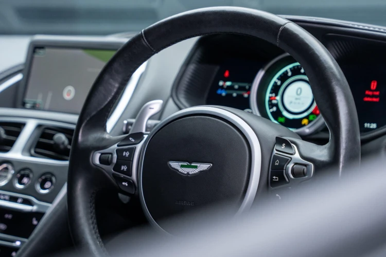 Vehicle Image 35