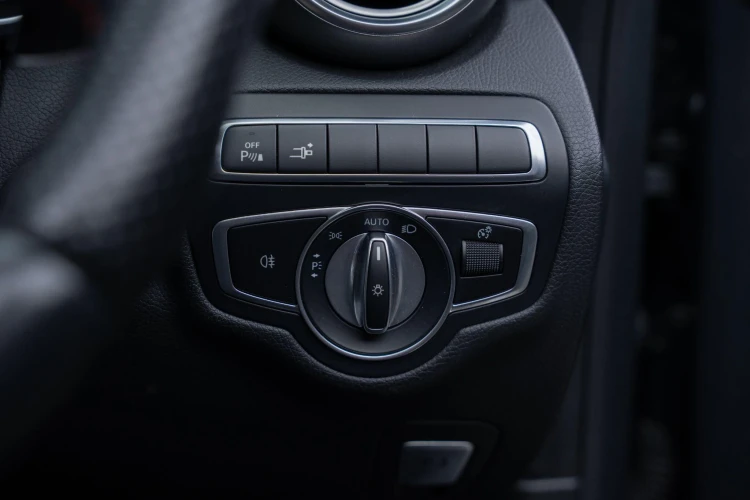 Vehicle Image 42