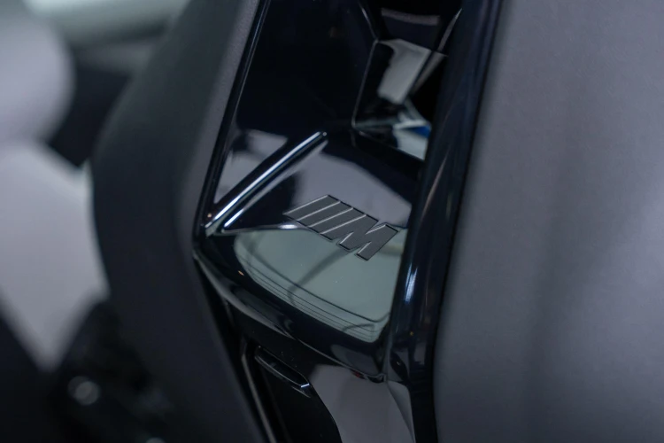 Vehicle Image 41