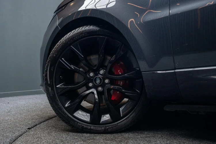 Vehicle Image 13