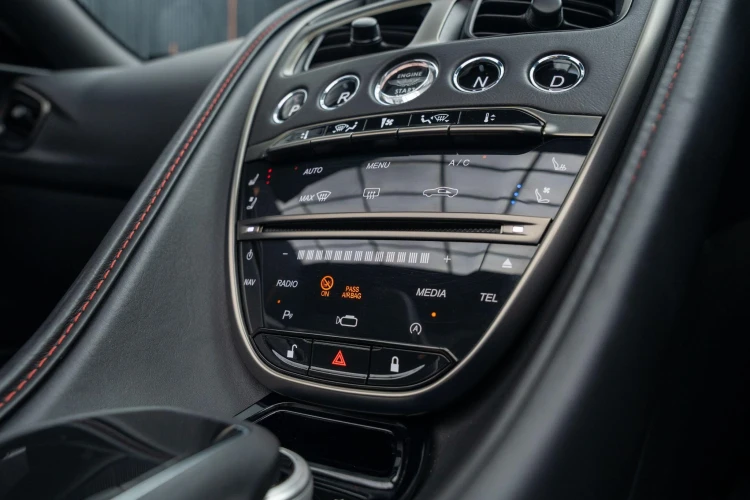 Vehicle Image 20