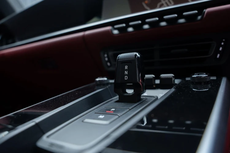 Vehicle Image 30