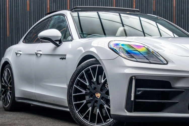 Vehicle Image 7
