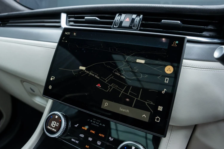 Vehicle Image 10
