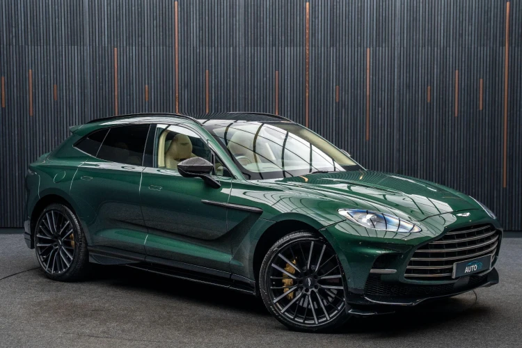 Vehicle Image 5