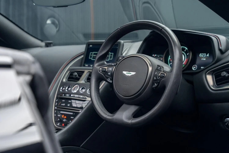 Vehicle Image 4