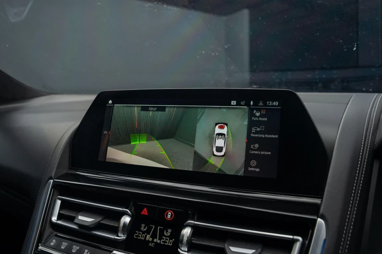 Vehicle Image 8