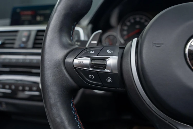 Vehicle Image 40