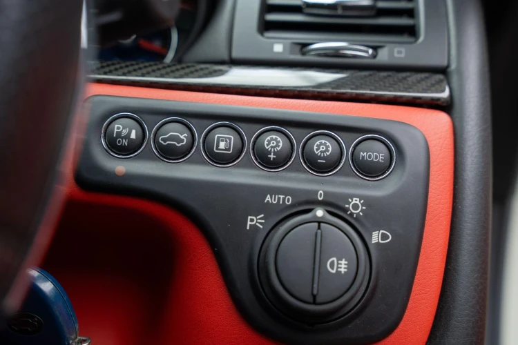 Vehicle Image 40