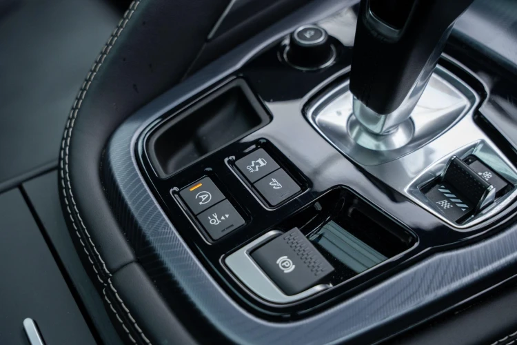 Vehicle Image 36