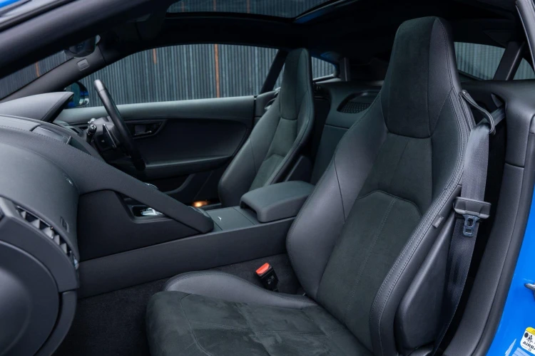 Vehicle Image 37