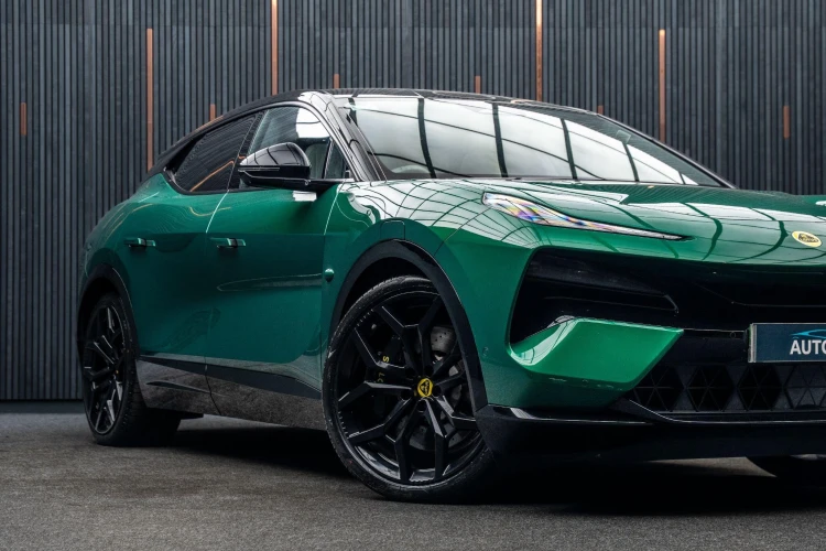 Vehicle Image 7