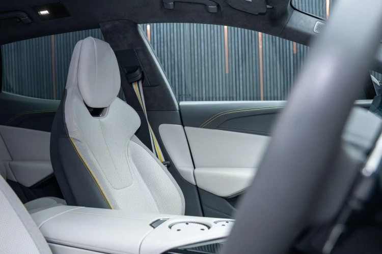Vehicle Image 31