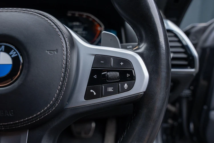 Vehicle Image 22