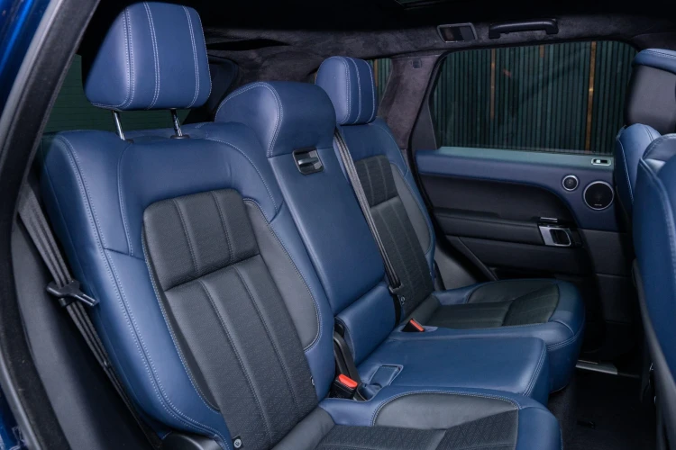 Vehicle Image 14