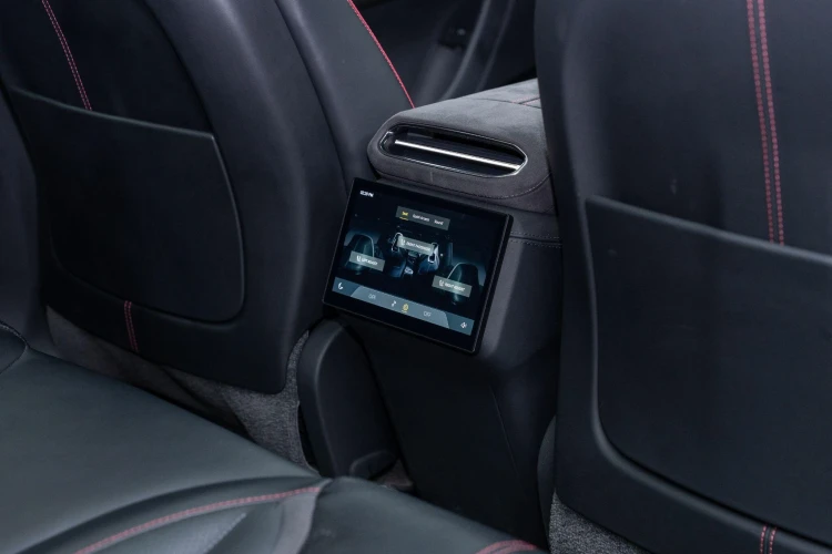 Vehicle Image 40